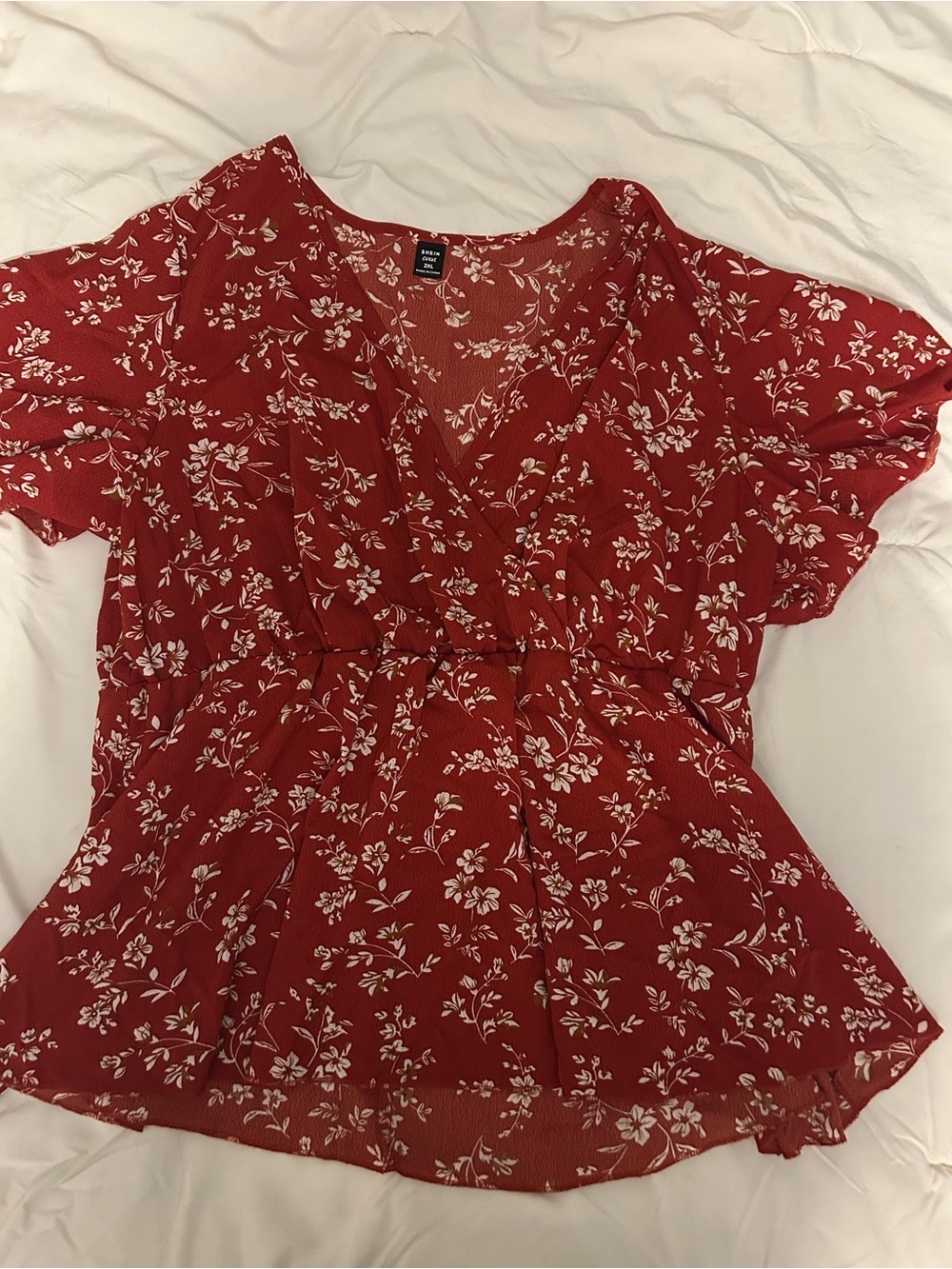 SHEIN Red Floral V-Neck Flutter Sleeve Blouse